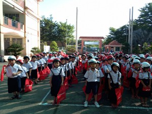 TẶNG MŨ BẢO HIỂM ĐẦU NĂM HỌC