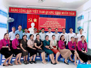 Đón đoàn đánh giá ngoài về kiểm định chất lượng giáo dục và công nhận chuẩn Quốc gia
