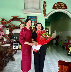 THĂM VÀ TẶNG QUÀ GIÁO VIÊN HƯU NHÂN KỈ NIỆM 43 NĂM NGÀY NHÀ GIÁO VIỆT NAM (20/11/1982 – 20/11/2025)