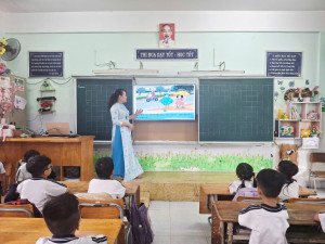 CHUYÊN ĐỀ “ỨNG DỤNG MÔ HÌNH LỚP HỌC ĐẢO NGƯỢC TRONG DẠY HỌC MÔN TỰ NHIÊN VÀ XÃ HỘI LỚP 1 NHẰM PHÁT TRIỂN PHẨM CHẤT VÀ NĂNG LỰC HỌC SINH”