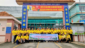 Trường Tiểu học An Tây ra quân tổng vệ sinh môi trường hưởng ứng Ngày Thương binh - Liệt sĩ 27/7