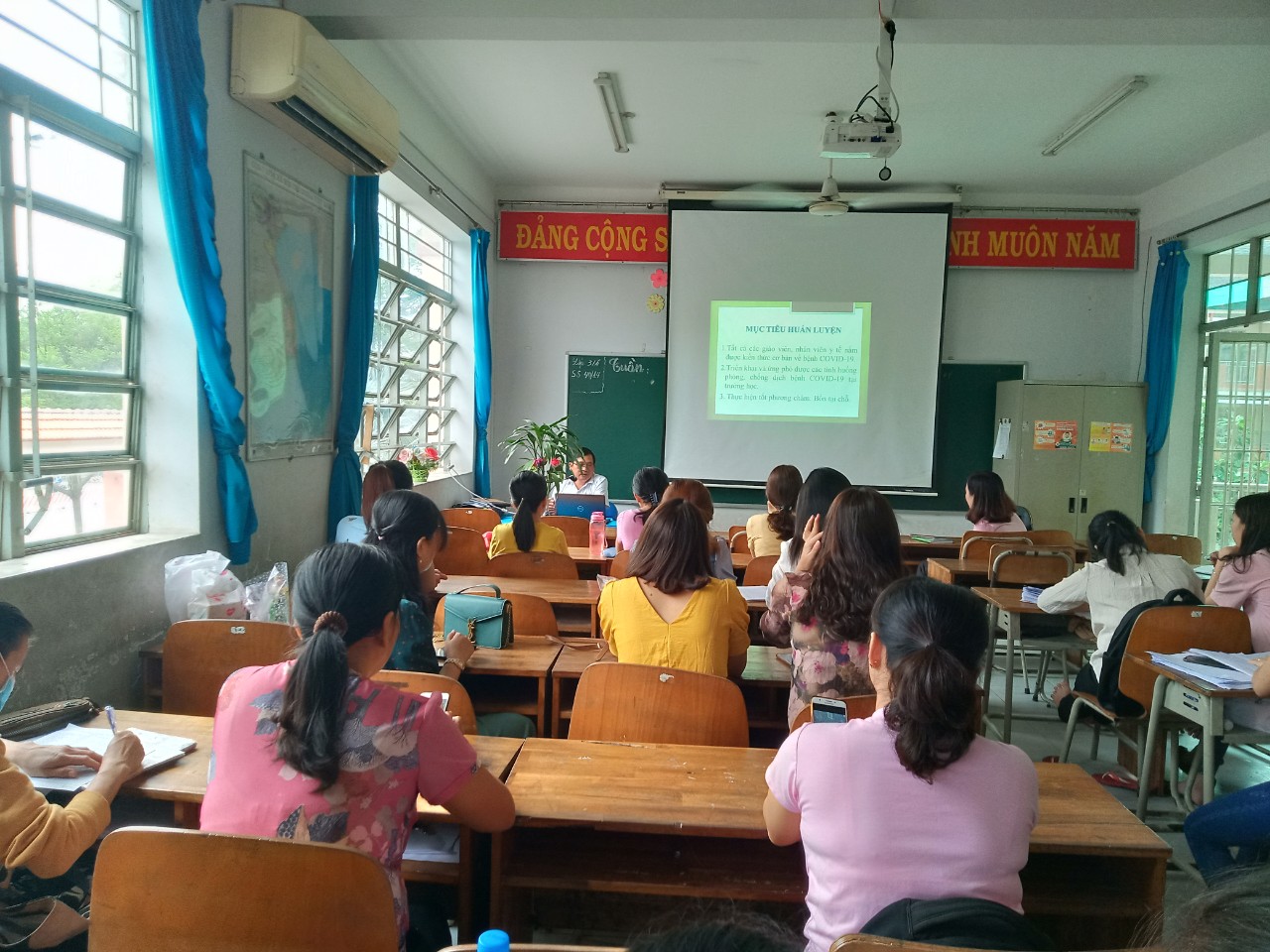 Tập huấn công tác phòng, chống dịch bệnh Covid-19