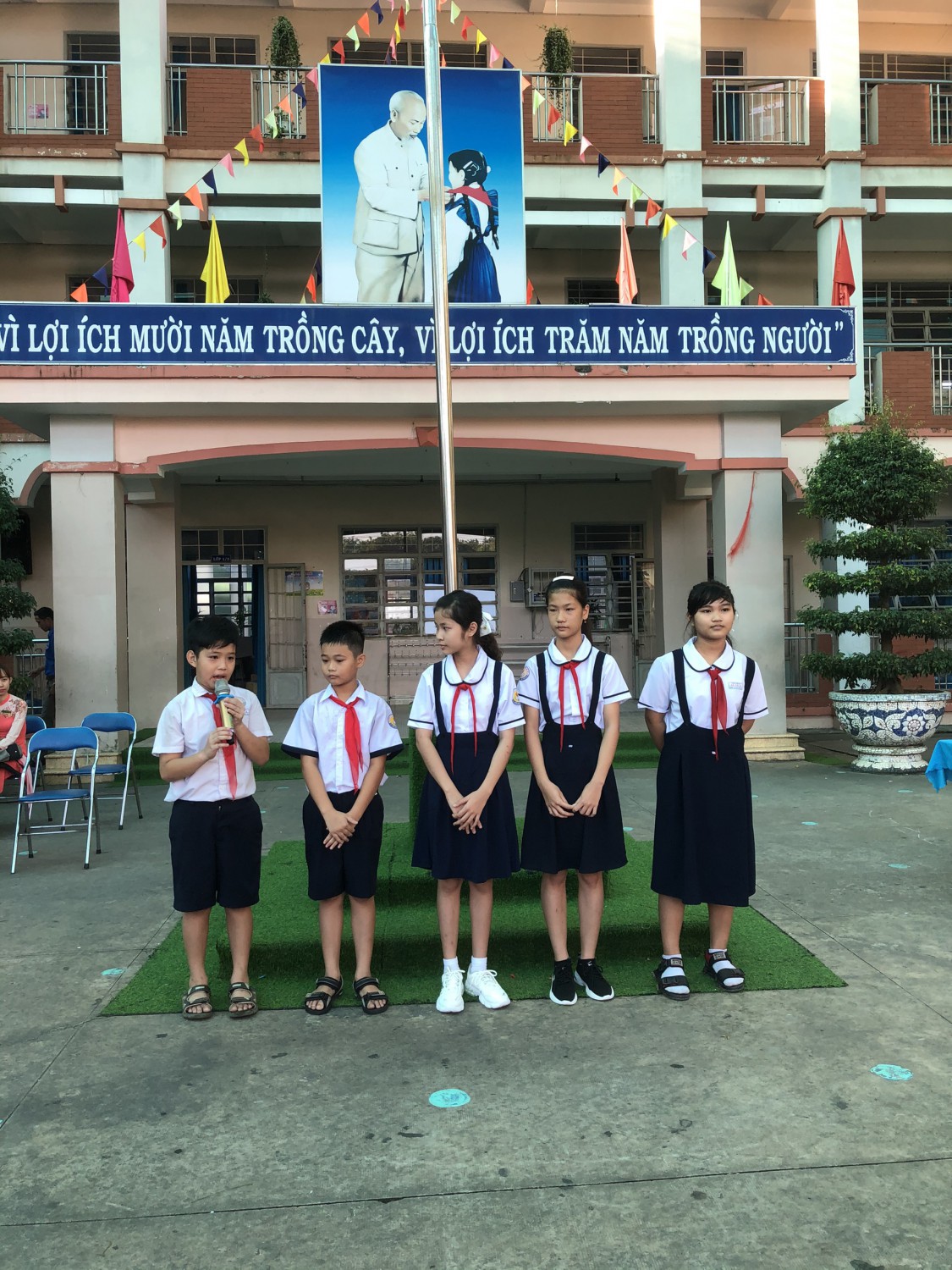 6407b77a4729b677ef38