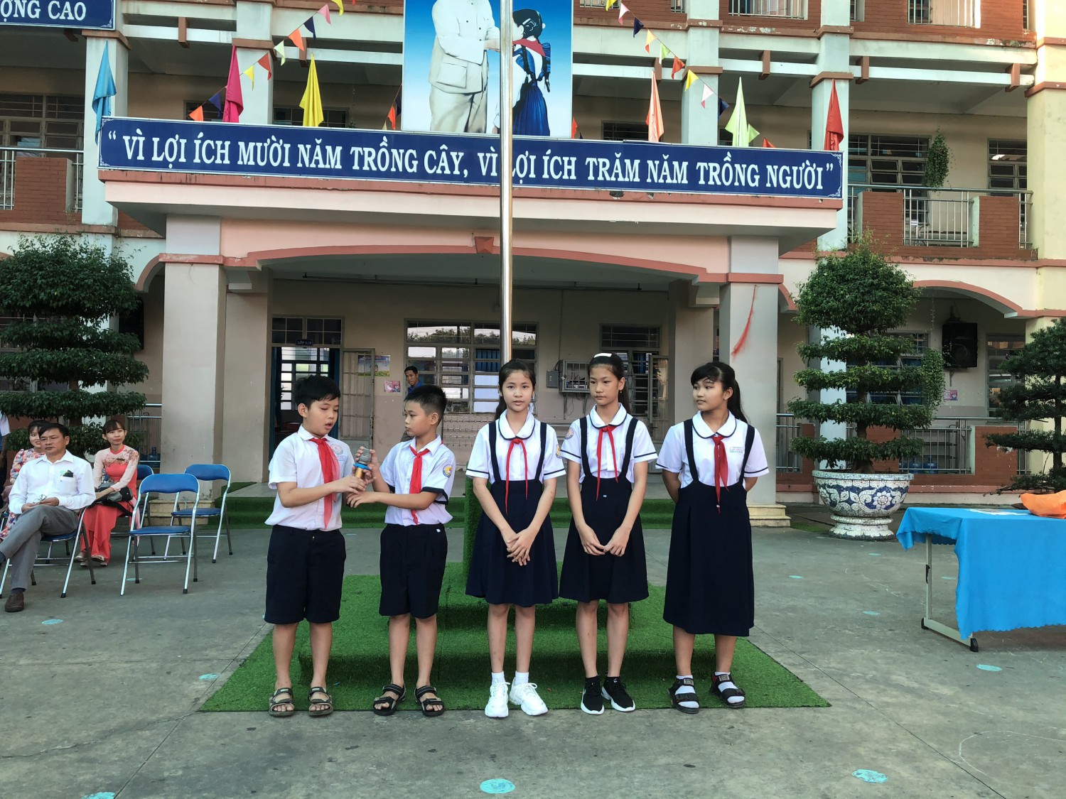 8a3f0843f810094e5001