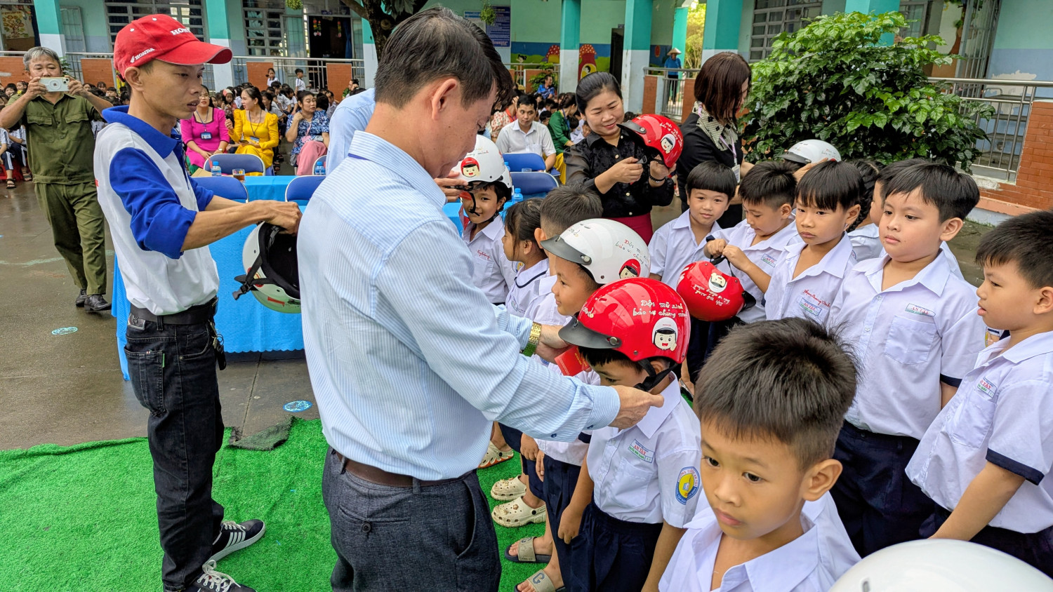 pxl 20251107 002608423 mp2 1